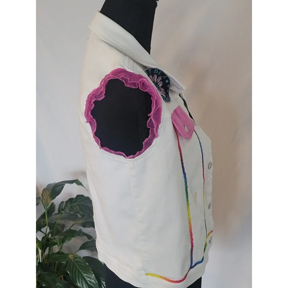 JoJo Siwa JoJo's Closet Girls White Denim Vest Rainbow Patches Ruffle XL 14/16